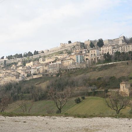 B&B La Collina Degli Ulivi Civitella Del Tronto Extérieur photo
